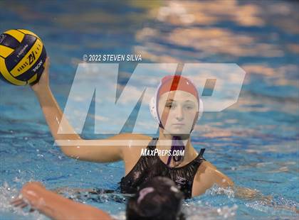 Thumbnail 3 in Carlsbad vs. La Jolla (CIF SDS Open Division Quarterfinal) photogallery.