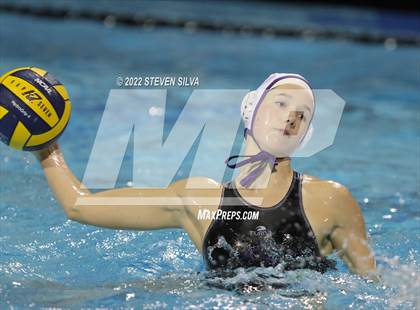 Thumbnail 2 in Carlsbad vs. La Jolla (CIF SDS Open Division Quarterfinal) photogallery.