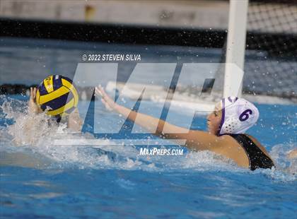 Thumbnail 1 in Carlsbad vs. La Jolla (CIF SDS Open Division Quarterfinal) photogallery.