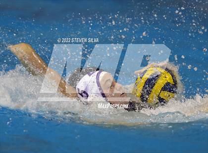Thumbnail 2 in Carlsbad vs. La Jolla (CIF SDS Open Division Quarterfinal) photogallery.