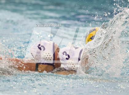 Thumbnail 2 in Carlsbad vs. La Jolla (CIF SDS Open Division Quarterfinal) photogallery.