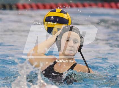 Thumbnail 2 in Carlsbad vs. La Jolla (CIF SDS Open Division Quarterfinal) photogallery.