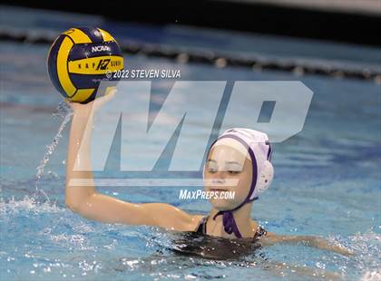 Thumbnail 3 in Carlsbad vs. La Jolla (CIF SDS Open Division Quarterfinal) photogallery.
