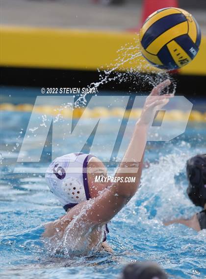 Thumbnail 3 in Carlsbad vs. La Jolla (CIF SDS Open Division Quarterfinal) photogallery.