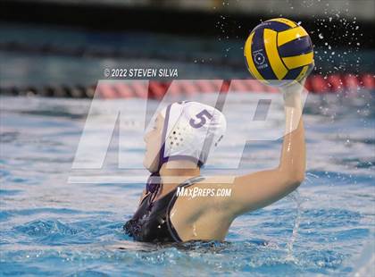 Thumbnail 2 in Carlsbad vs. La Jolla (CIF SDS Open Division Quarterfinal) photogallery.