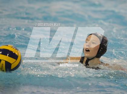 Thumbnail 2 in Carlsbad vs. La Jolla (CIF SDS Open Division Quarterfinal) photogallery.