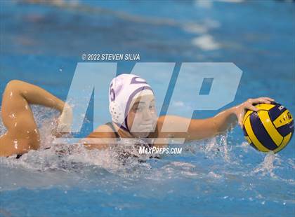 Thumbnail 3 in Carlsbad vs. La Jolla (CIF SDS Open Division Quarterfinal) photogallery.