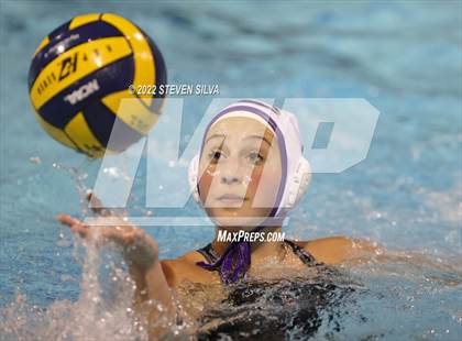 Thumbnail 3 in Carlsbad vs. La Jolla (CIF SDS Open Division Quarterfinal) photogallery.