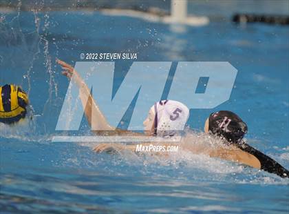 Thumbnail 1 in Carlsbad vs. La Jolla (CIF SDS Open Division Quarterfinal) photogallery.
