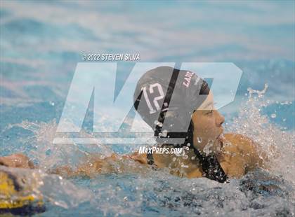 Thumbnail 3 in Carlsbad vs. La Jolla (CIF SDS Open Division Quarterfinal) photogallery.