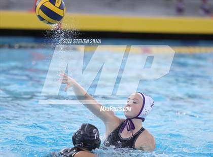 Thumbnail 3 in Carlsbad vs. La Jolla (CIF SDS Open Division Quarterfinal) photogallery.