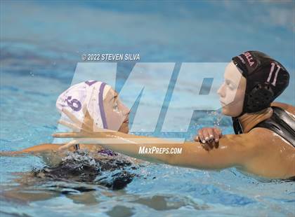 Thumbnail 3 in Carlsbad vs. La Jolla (CIF SDS Open Division Quarterfinal) photogallery.