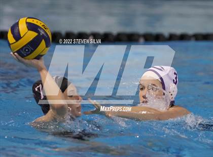 Thumbnail 1 in Carlsbad vs. La Jolla (CIF SDS Open Division Quarterfinal) photogallery.