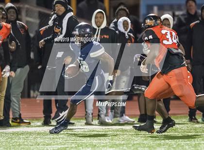 Thumbnail 3 in Lone Star vs. Lancaster (UIL 5A DI Regional Final) photogallery.