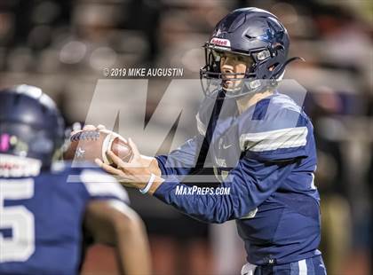 Thumbnail 1 in Lone Star vs. Lancaster (UIL 5A DI Regional Final) photogallery.