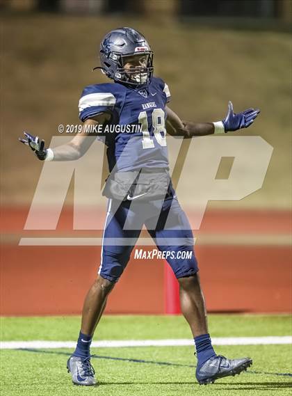 Thumbnail 3 in Lone Star vs. Lancaster (UIL 5A DI Regional Final) photogallery.