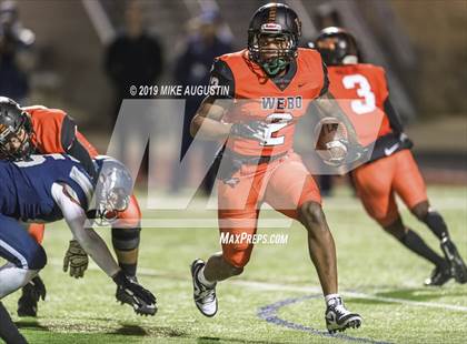 Thumbnail 3 in Lone Star vs. Lancaster (UIL 5A DI Regional Final) photogallery.