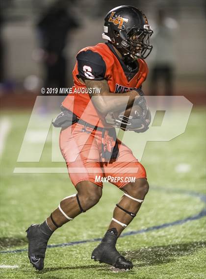 Thumbnail 3 in Lone Star vs. Lancaster (UIL 5A DI Regional Final) photogallery.