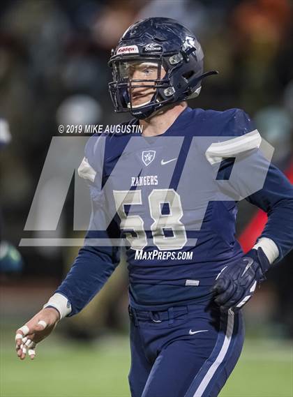 Thumbnail 3 in Lone Star vs. Lancaster (UIL 5A DI Regional Final) photogallery.
