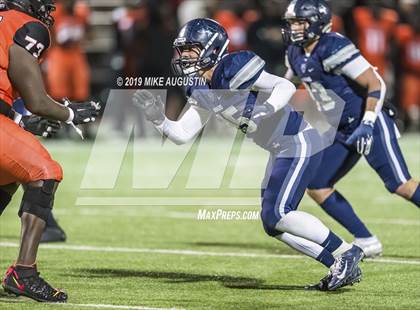 Thumbnail 1 in Lone Star vs. Lancaster (UIL 5A DI Regional Final) photogallery.