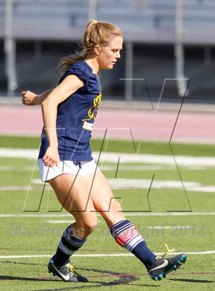 Thumbnail 3 in Summit Academy vs Millard (UHSAA 2A Semifinal) photogallery.