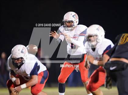 Thumbnail 2 in Bakersfield Christian vs. Tulare Western (CIF CS D3 Final) photogallery.