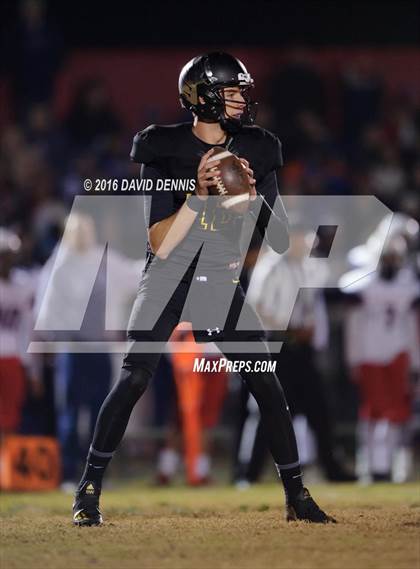 Thumbnail 2 in Bakersfield Christian vs. Tulare Western (CIF CS D3 Final) photogallery.