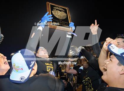 Thumbnail 3 in Bakersfield Christian vs. Tulare Western (CIF CS D3 Final) photogallery.