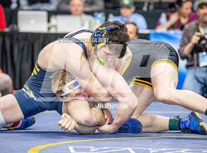 Thumbnail 3 in NYSPHSAA  D2 Wrestling Finals (99lbs to 138lbs) photogallery.