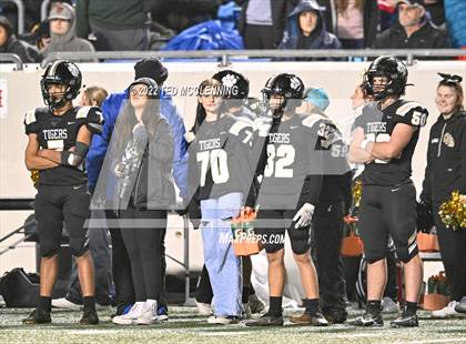 Thumbnail 1 in Booneville vs. Charleston (AAA 3A State Final) photogallery.