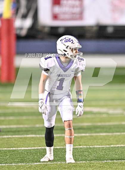Thumbnail 2 in Booneville vs. Charleston (AAA 3A State Final) photogallery.