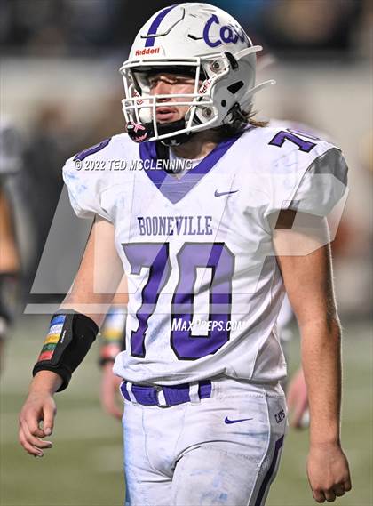 Thumbnail 3 in Booneville vs. Charleston (AAA 3A State Final) photogallery.