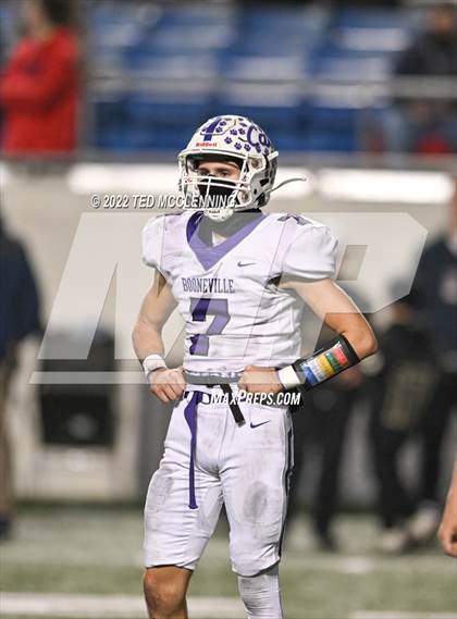 Thumbnail 3 in Booneville vs. Charleston (AAA 3A State Final) photogallery.