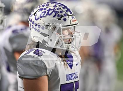 Thumbnail 3 in Booneville vs. Charleston (AAA 3A State Final) photogallery.
