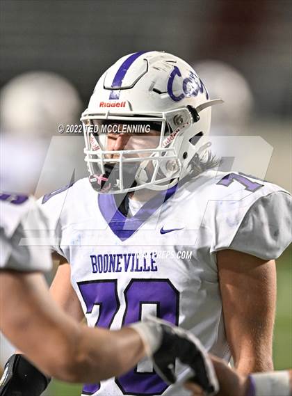 Thumbnail 3 in Booneville vs. Charleston (AAA 3A State Final) photogallery.