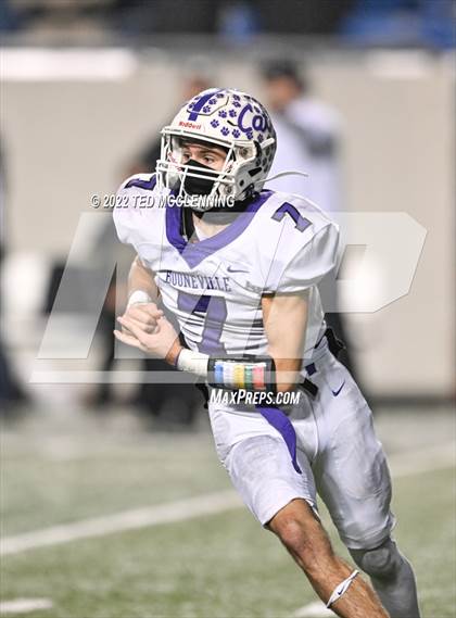 Thumbnail 2 in Booneville vs. Charleston (AAA 3A State Final) photogallery.