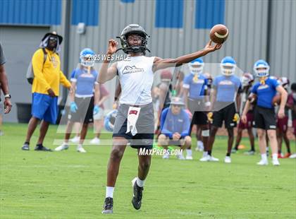 Thumbnail 1 in Lake Cormorant vs Tupelo (U of Memphis 7v7) photogallery.