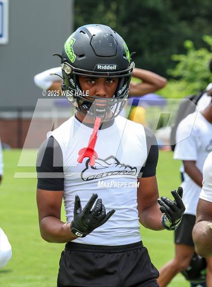 Thumbnail 1 in Lake Cormorant vs Tupelo (U of Memphis 7v7) photogallery.