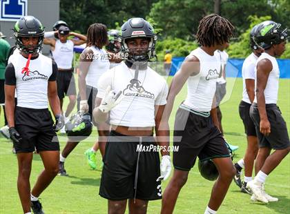 Thumbnail 2 in Lake Cormorant vs Tupelo (U of Memphis 7v7) photogallery.