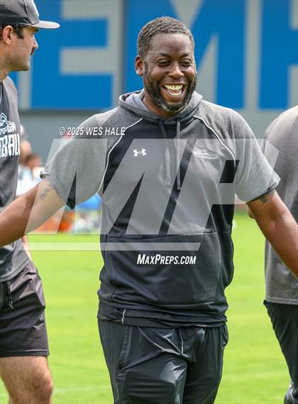 Thumbnail 2 in Lake Cormorant vs Tupelo (U of Memphis 7v7) photogallery.
