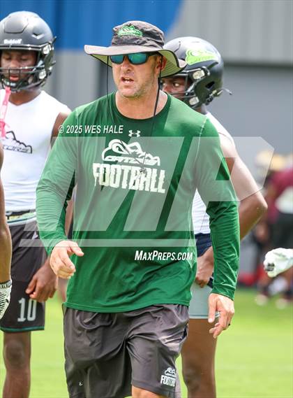 Thumbnail 1 in Lake Cormorant vs Tupelo (U of Memphis 7v7) photogallery.