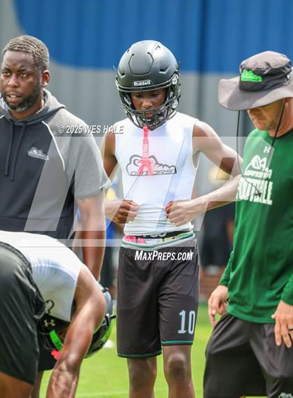 Thumbnail 2 in Lake Cormorant vs Tupelo (U of Memphis 7v7) photogallery.