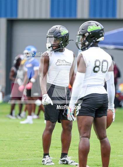 Thumbnail 1 in Lake Cormorant vs Tupelo (U of Memphis 7v7) photogallery.
