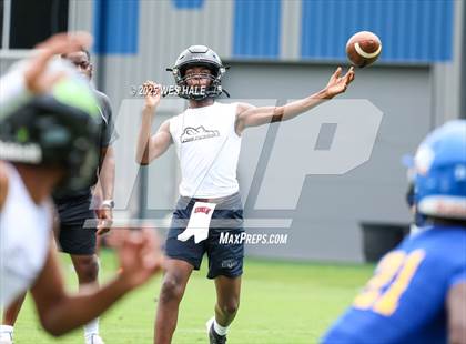 Thumbnail 1 in Lake Cormorant vs Tupelo (U of Memphis 7v7) photogallery.