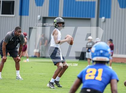 Thumbnail 2 in Lake Cormorant vs Tupelo (U of Memphis 7v7) photogallery.