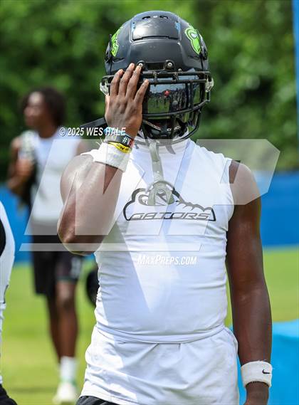 Thumbnail 3 in Lake Cormorant vs Tupelo (U of Memphis 7v7) photogallery.