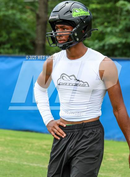 Thumbnail 1 in Lake Cormorant vs Tupelo (U of Memphis 7v7) photogallery.
