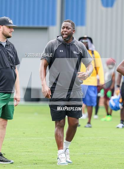 Thumbnail 2 in Lake Cormorant vs Tupelo (U of Memphis 7v7) photogallery.