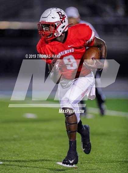 Thumbnail 1 in Flatonia vs. Bremond (UIL 2A Division 2 Region 4 Semifinal) photogallery.