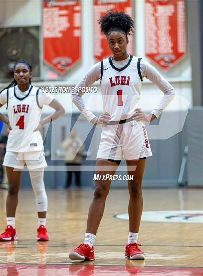 Thumbnail 1 in Long Island Lutheran vs Paul VI (Bob McKillop Invitational ) photogallery.
